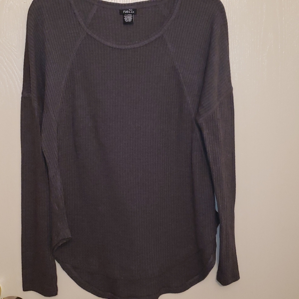 ‼️2/$20‼️ Rue21 long sleeve top